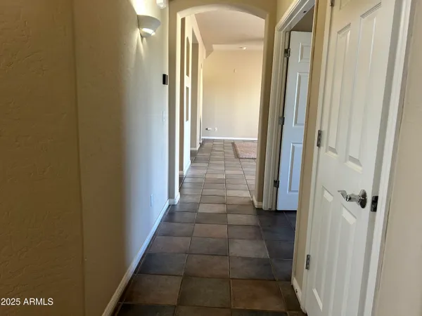 $2,100 | 3131 East Legacy Drive, Unit 1033, Phoenix, AZ 85042