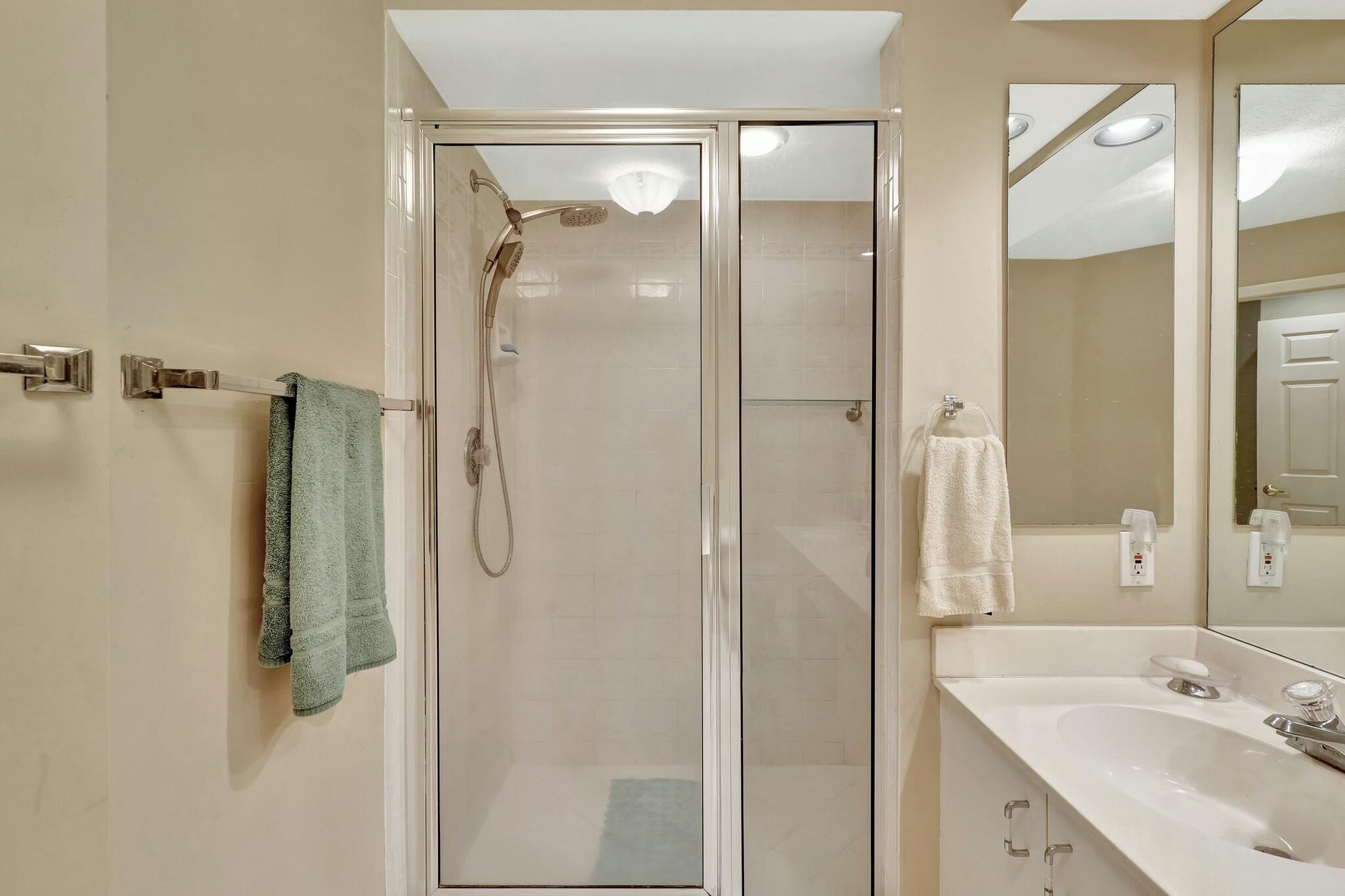 17051 Emile Street, Unit 7 Boca Raton, FL 33487 - Photo 23 of 47 tempImageZQr4sm