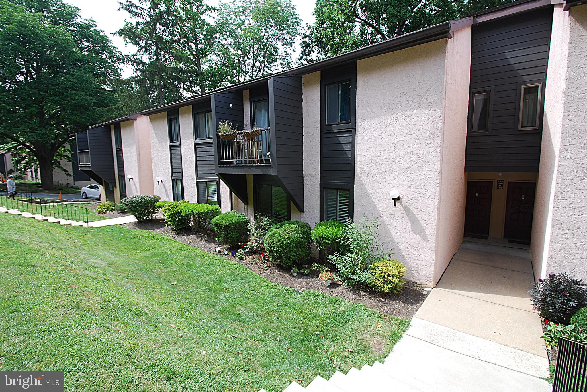 705 Painters Crossing Chadds Ford, PA 19317 - Photo 2 of 26