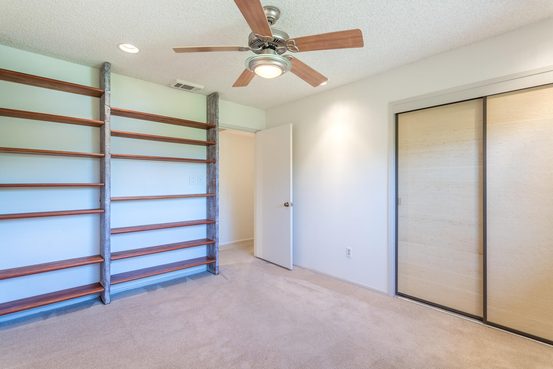 4125 Oro Street Redding, CA 96001 - Photo 24 of 52 Bedroom 2