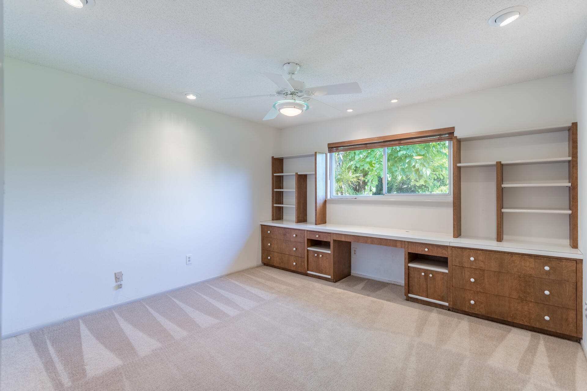 4125 Oro Street Redding, CA 96001 - Photo 27 of 52 Bedroom 4