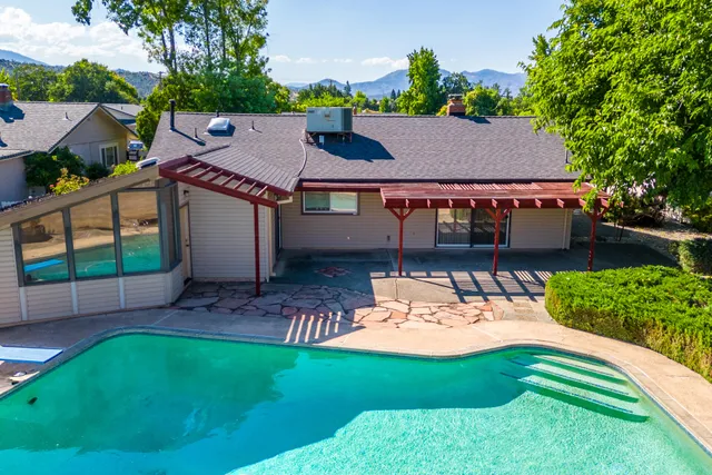 $439,000 | 4125 Oro Street, Redding, CA 96001