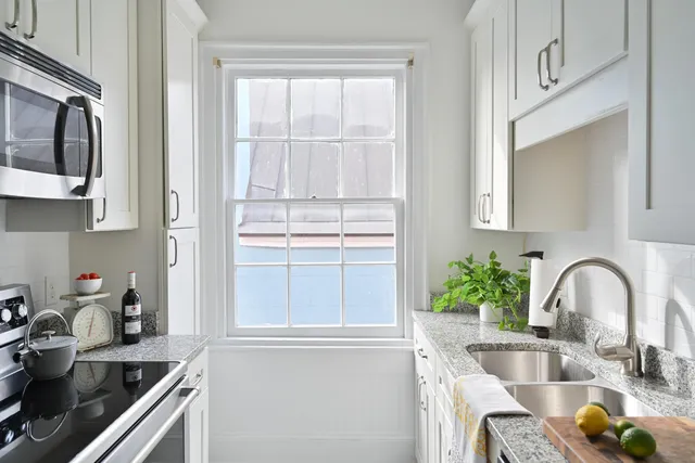 $3,300 | 35 Society Street, Unit G, Charleston, SC 29401