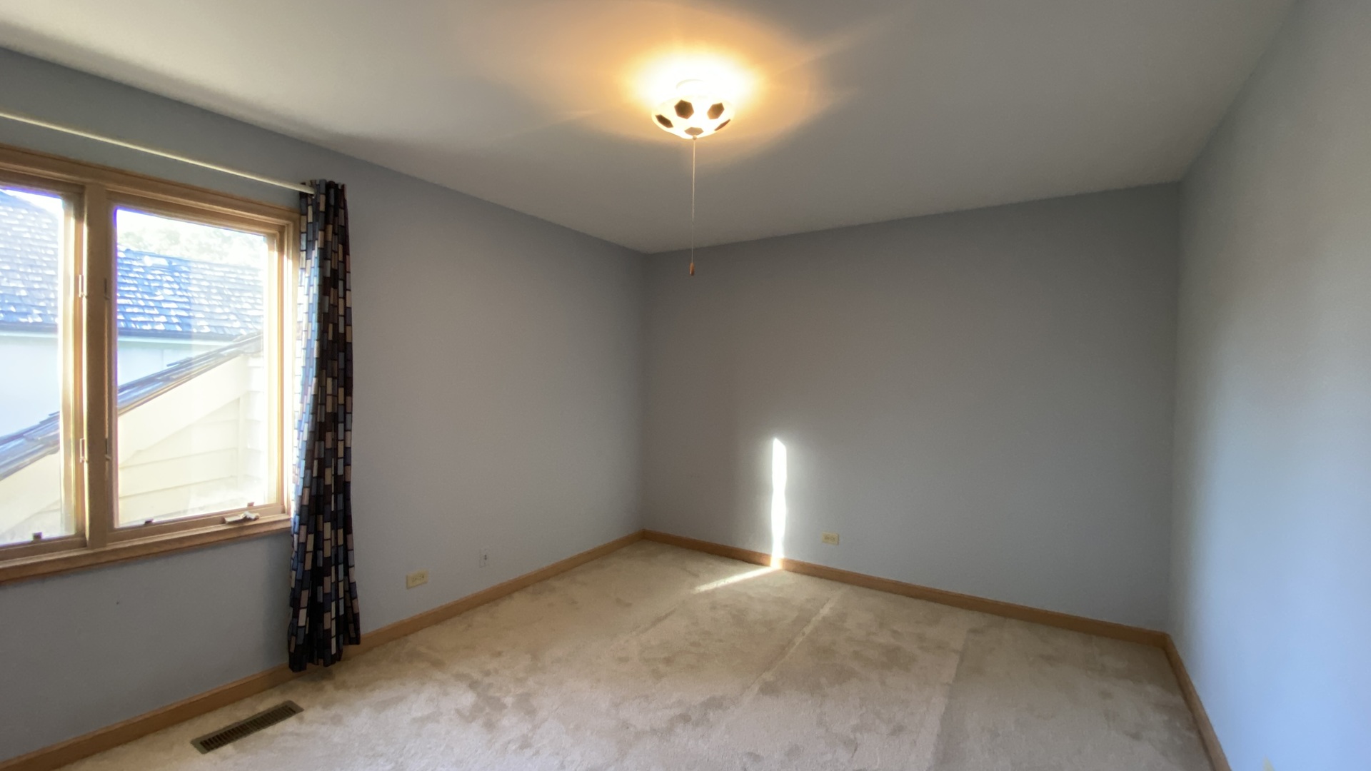 817 Turnbridge Circle Naperville, IL 60540 - Photo 36 of 42 an empty room with a window