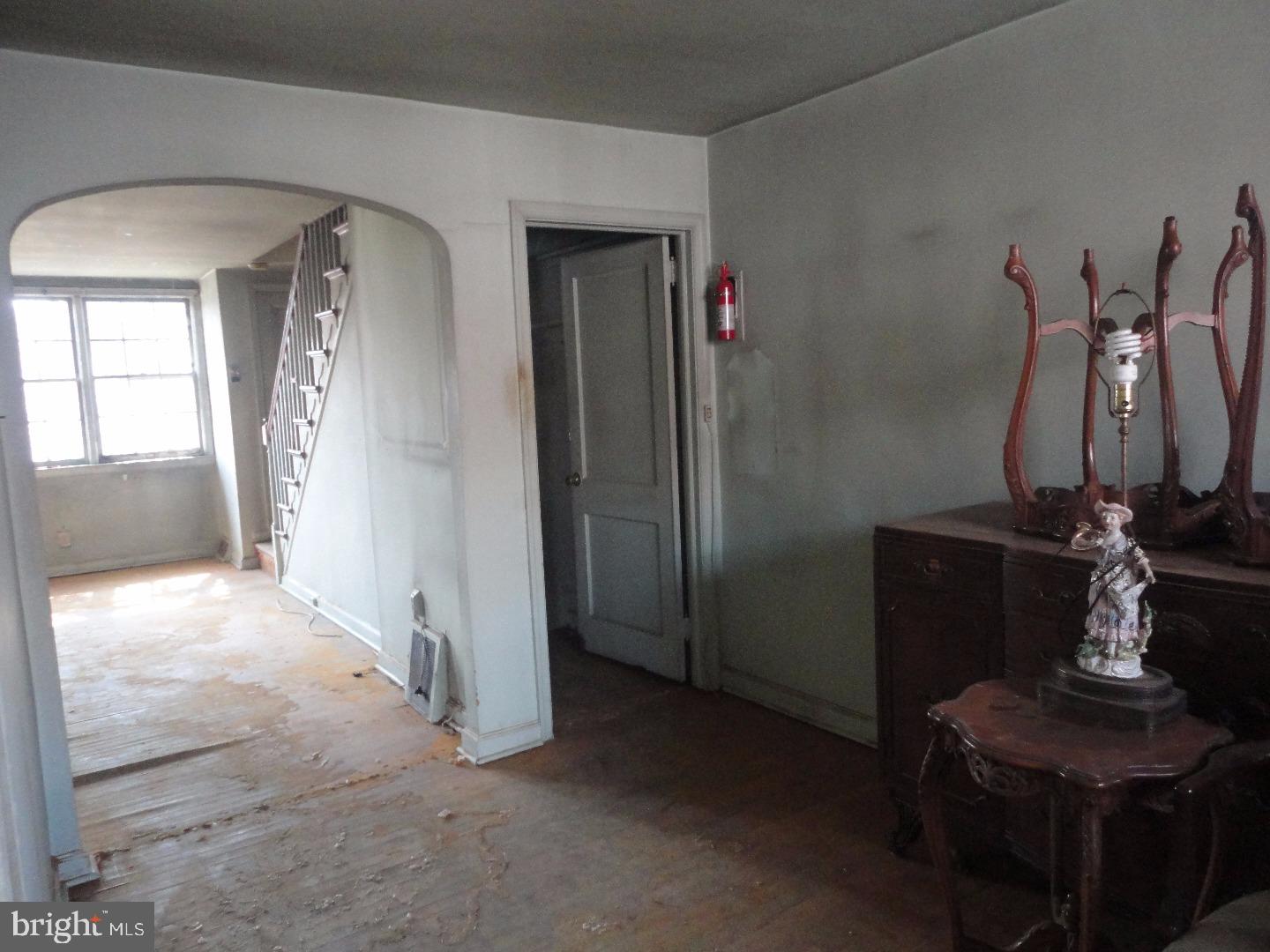 1627 Pennington Road Philadelphia, PA 19151 - Photo 5 of 15 Gallery Image 5