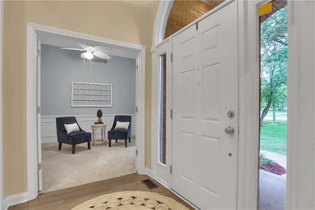 8457 South Franklin Road Indianapolis, IN 46259 - Photo 3 of 47 Gallery Image 3