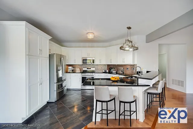 $635,000 | 11725 Cooper Way, Orland Park, IL 60467