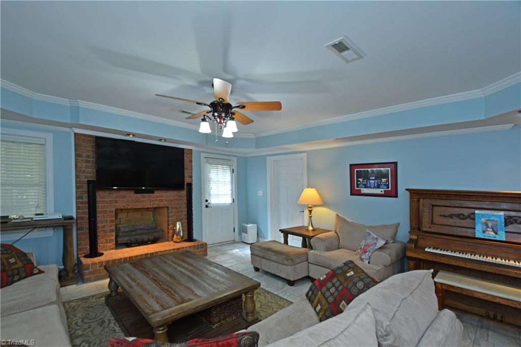 109 Suntree Road Advance, NC 27006 - Photo 18 of 30 Gallery Image 18