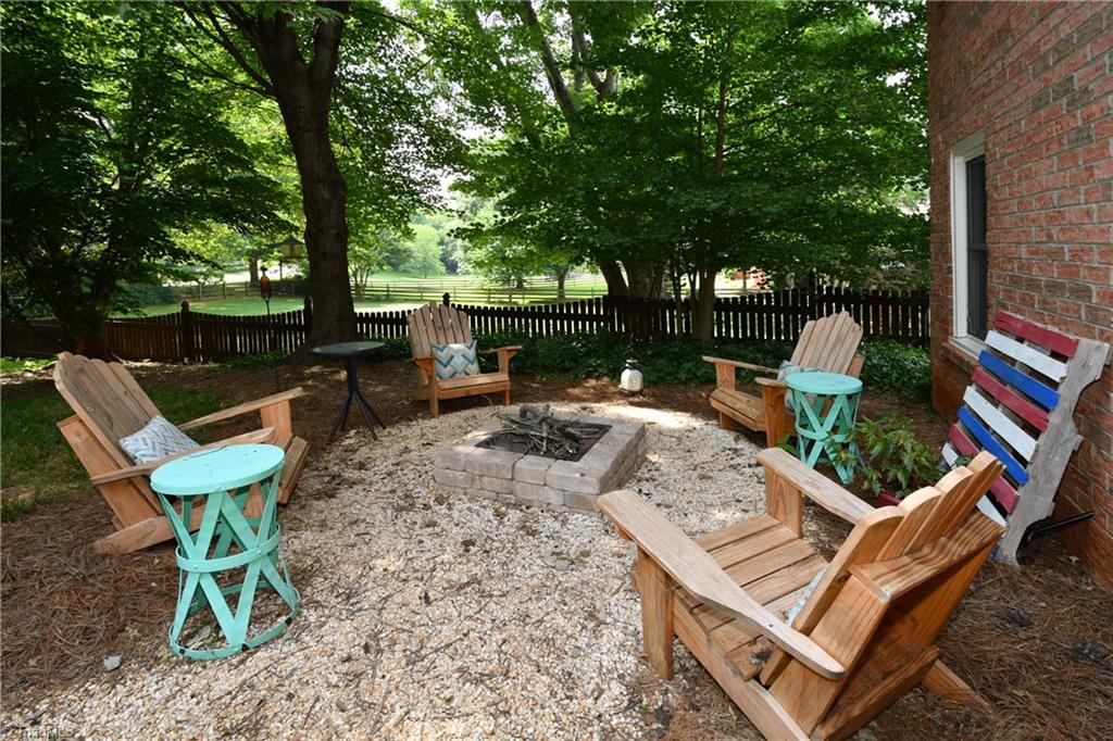 109 Suntree Road Advance, NC 27006 - Photo 28 of 30 Gallery Image 28