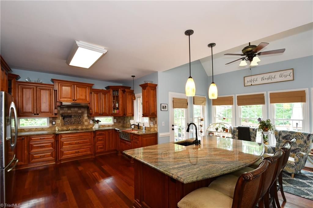 109 Suntree Road Advance, NC 27006 - Photo 4 of 30 Gallery Image 4