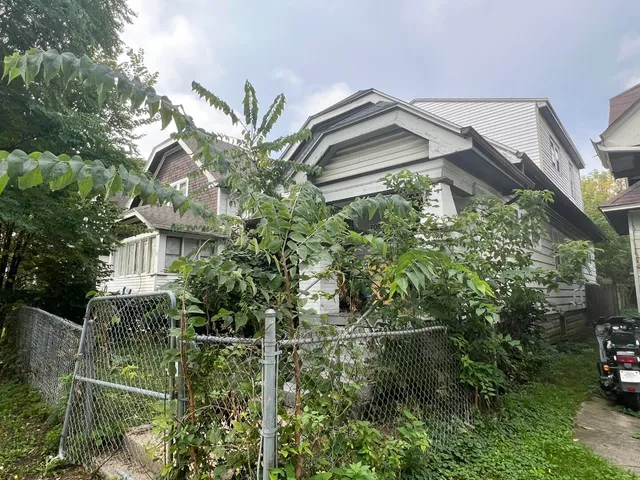 $74,700 | 3729 Vel R. Phillips Avenue, Milwaukee, WI 53212