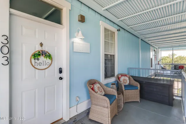 $2,000 | 699 Dunbar Avenue, Unit 303, Bay St. Louis, MS 39520