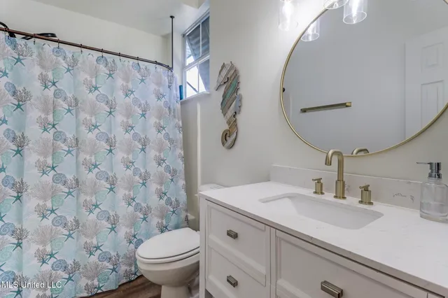 $2,000 | 699 Dunbar Avenue, Unit 303, Bay St. Louis, MS 39520