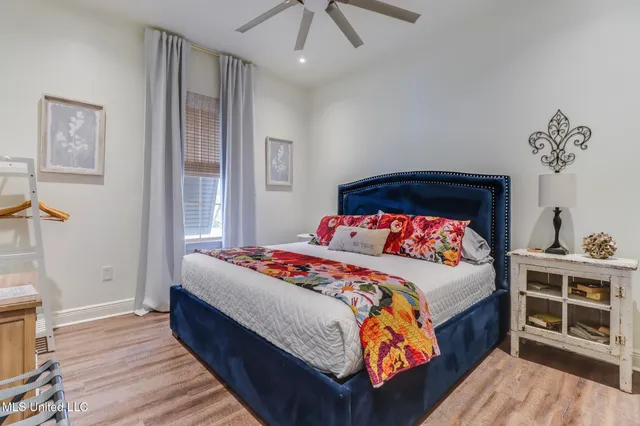 $2,000 | 699 Dunbar Avenue, Unit 303, Bay St. Louis, MS 39520