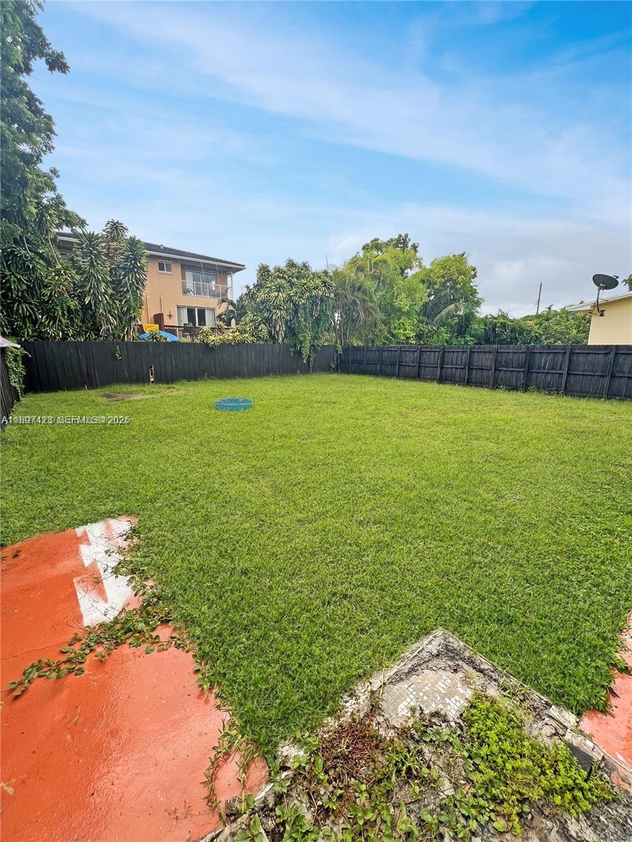 2785 Southwest 33rd Court Miami, FL 33133 - Photo 4 of 16 Photo 4