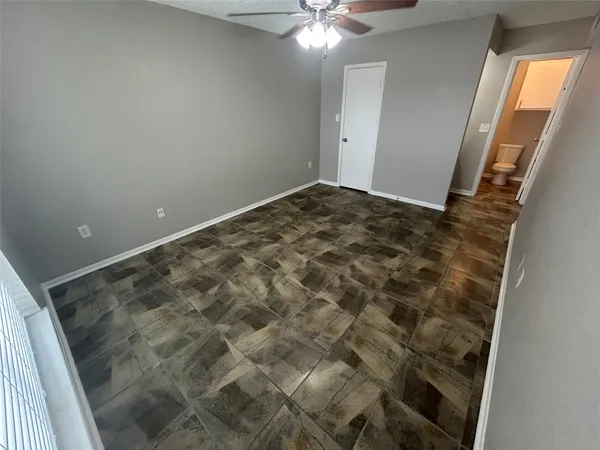 $125,000 | 250 El Dorado Boulevard, Unit 104, Webster, TX 77598