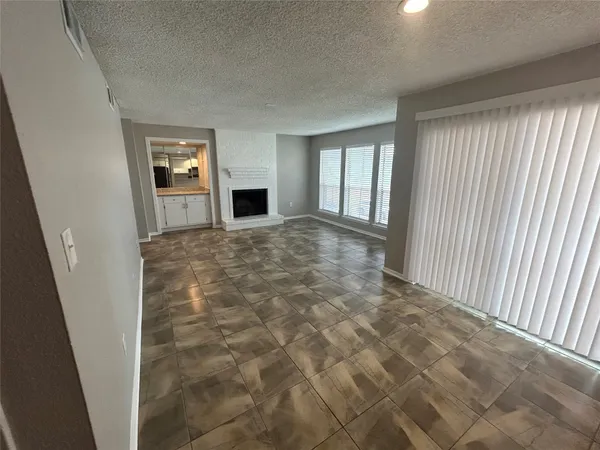 $125,000 | 250 El Dorado Boulevard, Unit 104, Webster, TX 77598