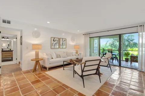 $339,900 | 27 Westgate Lane, Unit C, Boynton Beach, FL 33436