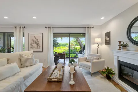 $339,900 | 27 Westgate Lane, Unit C, Boynton Beach, FL 33436