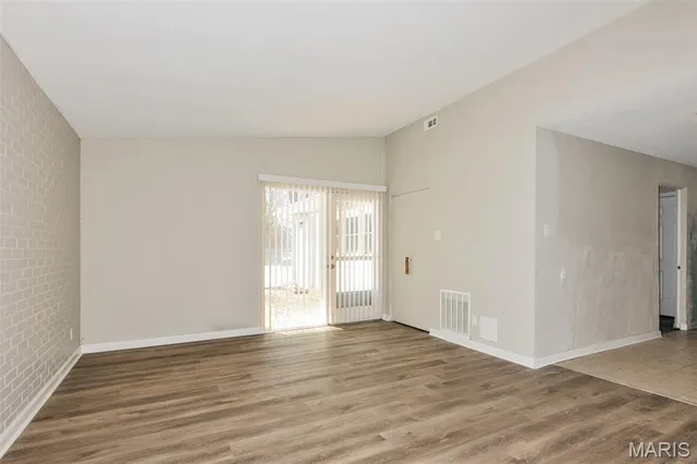 $1,470 | 8412 Chalons Court, St. Louis, MO 63134