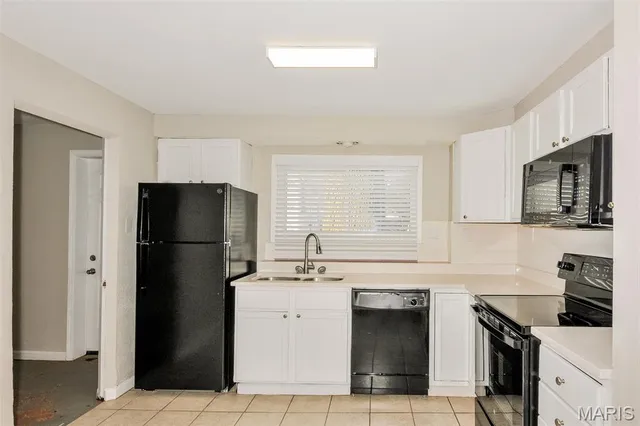 $1,470 | 8412 Chalons Court, St. Louis, MO 63134