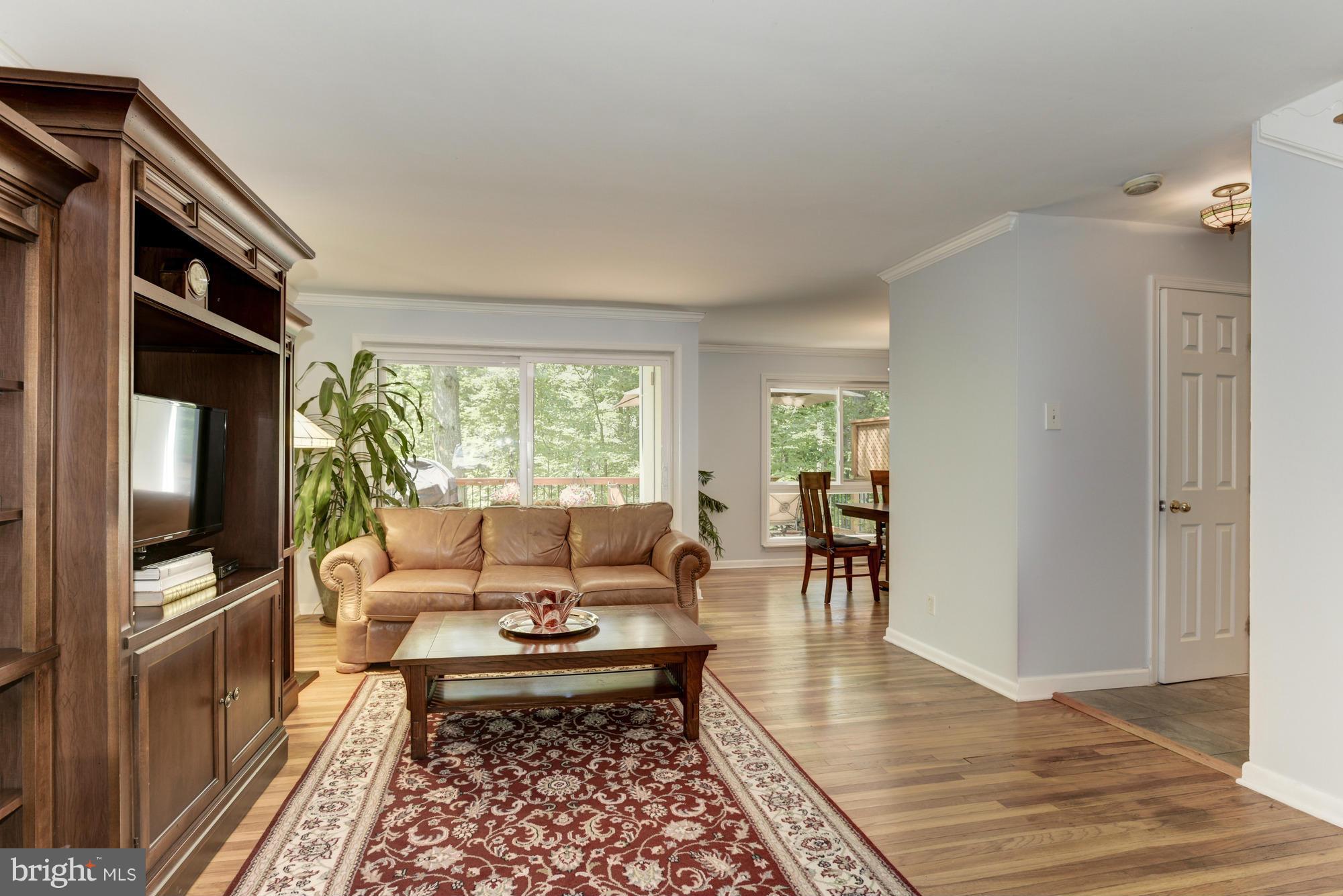 11065 Saffold Way Reston, VA 20190 - Photo 8 of 30 Living Room