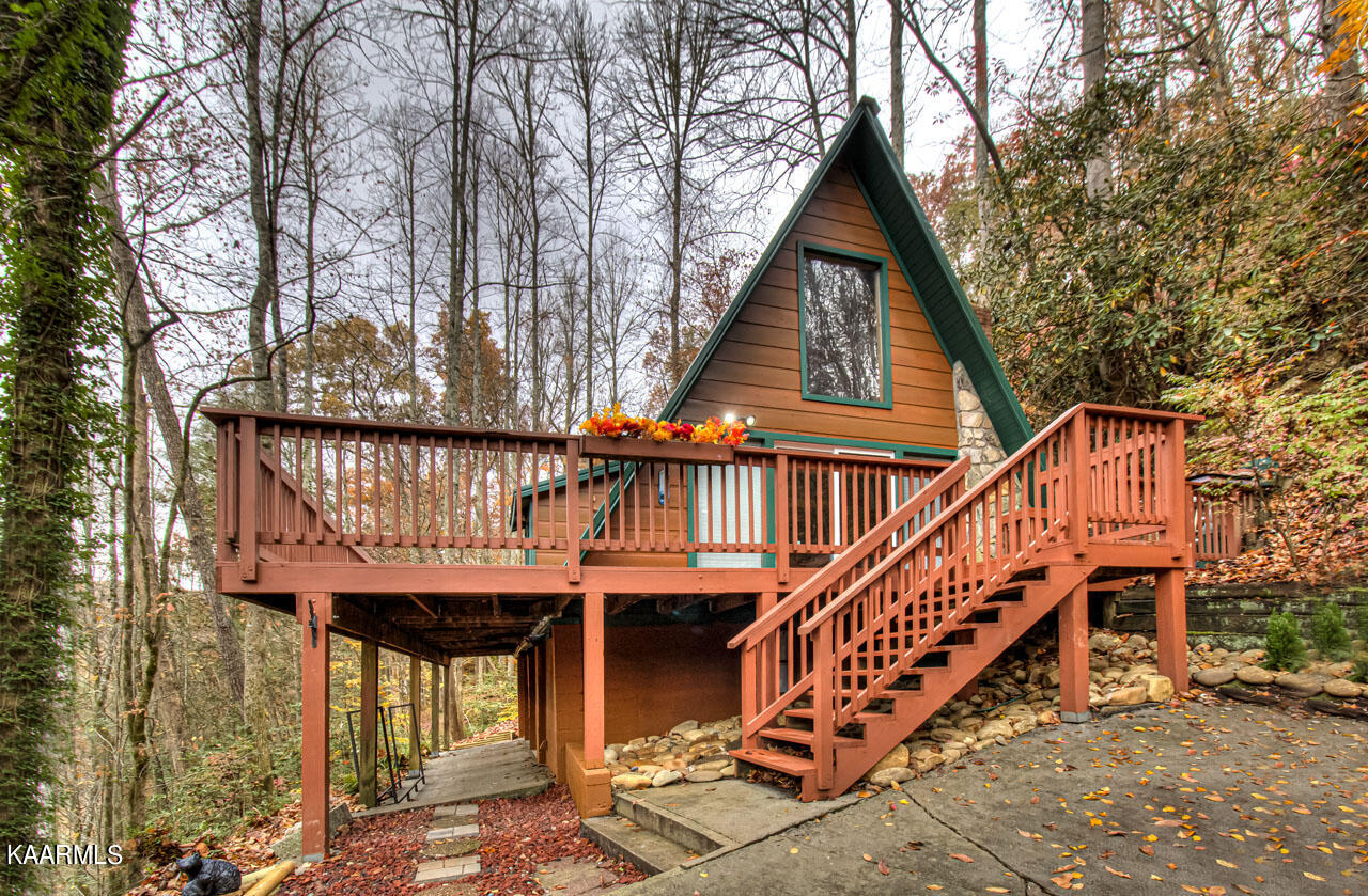 229 Bruce Road Gatlinburg, TN 37738 - Photo 2 of 40 IMG_7309LR