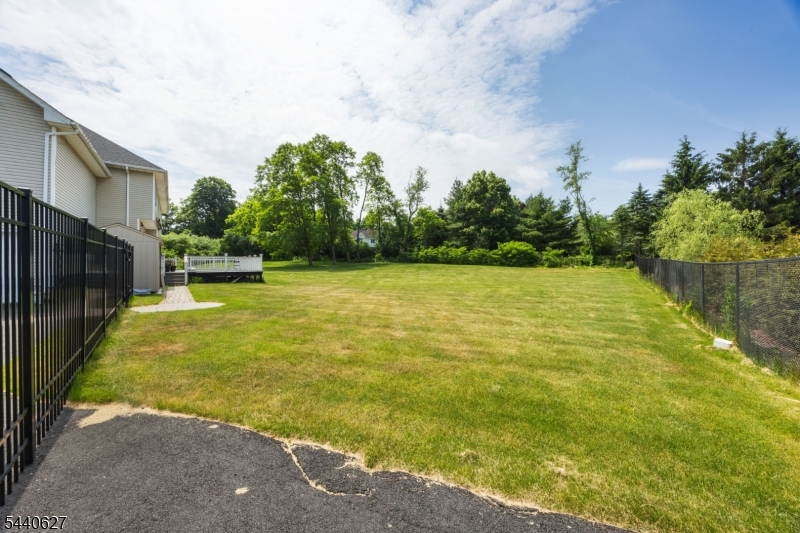 72 Doby Road Randolph, NJ 07945 - Photo 32 of 38