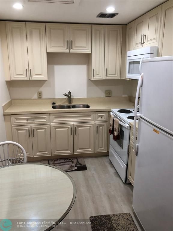 850 Southwest 133rd Terrace, Unit B406 Pembroke Pines, FL 33027 - Photo 14 of 22