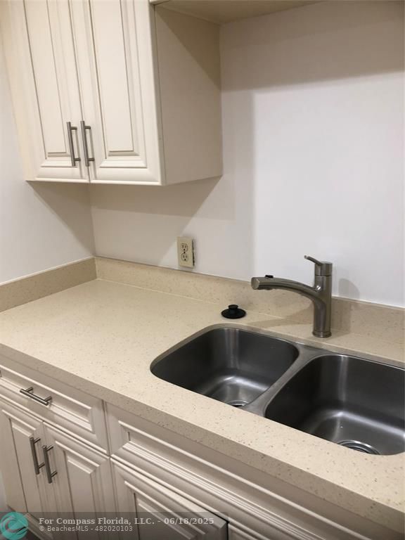 850 Southwest 133rd Terrace, Unit B406 Pembroke Pines, FL 33027 - Photo 17 of 22