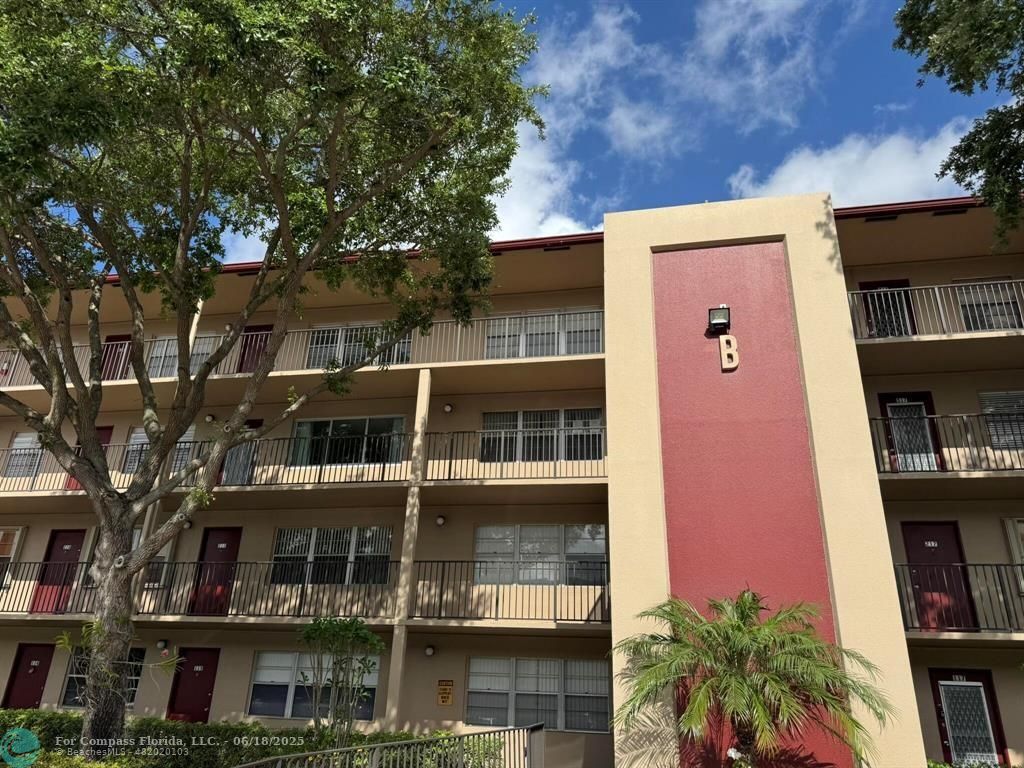 850 Southwest 133rd Terrace, Unit B406 Pembroke Pines, FL 33027 - Photo 6 of 22