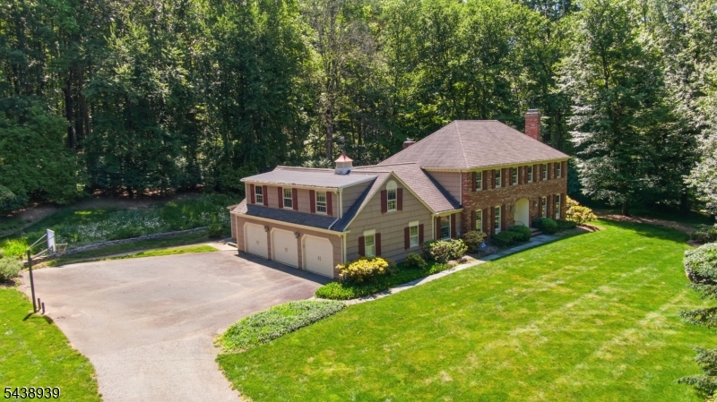 2 Tall Pines Road Morristown, NJ 07960 - Photo 3 of 35