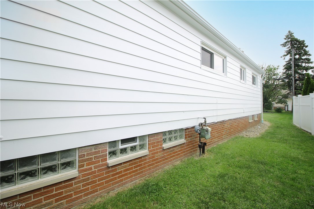 4541 Springvale Drive Warrensville Heights, OH 44128 - Photo 27 of 33 SOUTH SIDE