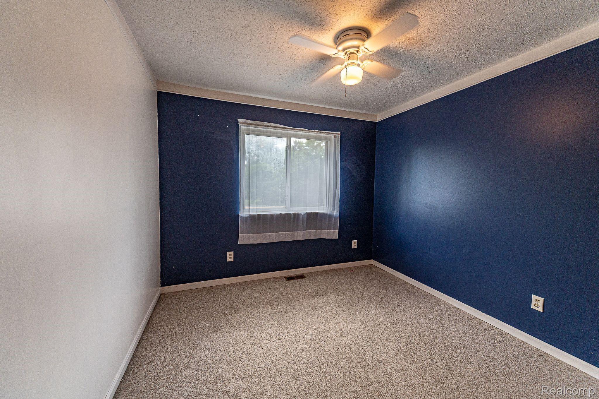 7881 Oak Grove Road Howell, MI 48855 - Photo 25 of 31 Bedroom #3 .jpeg