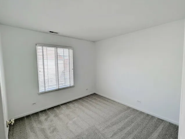 $255,000 | 442 New Haven Drive, Unit 442, Cary, IL 60013