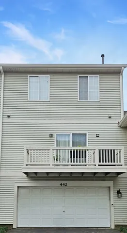 $255,000 | 442 New Haven Drive, Unit 442, Cary, IL 60013