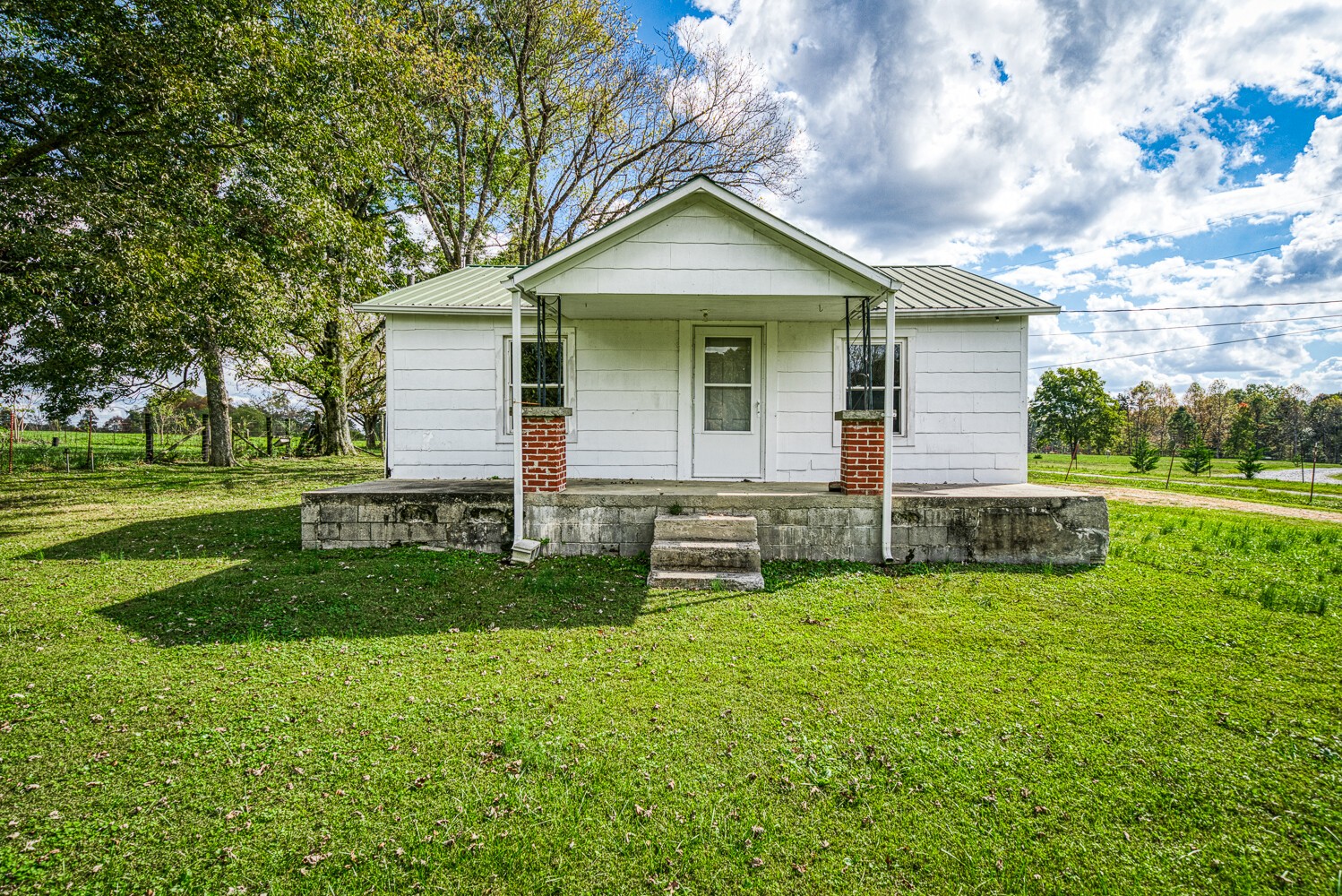 1022 Old W Point Road Smithville, TN 37166 - Photo 18 of 18 Gallery Image 18