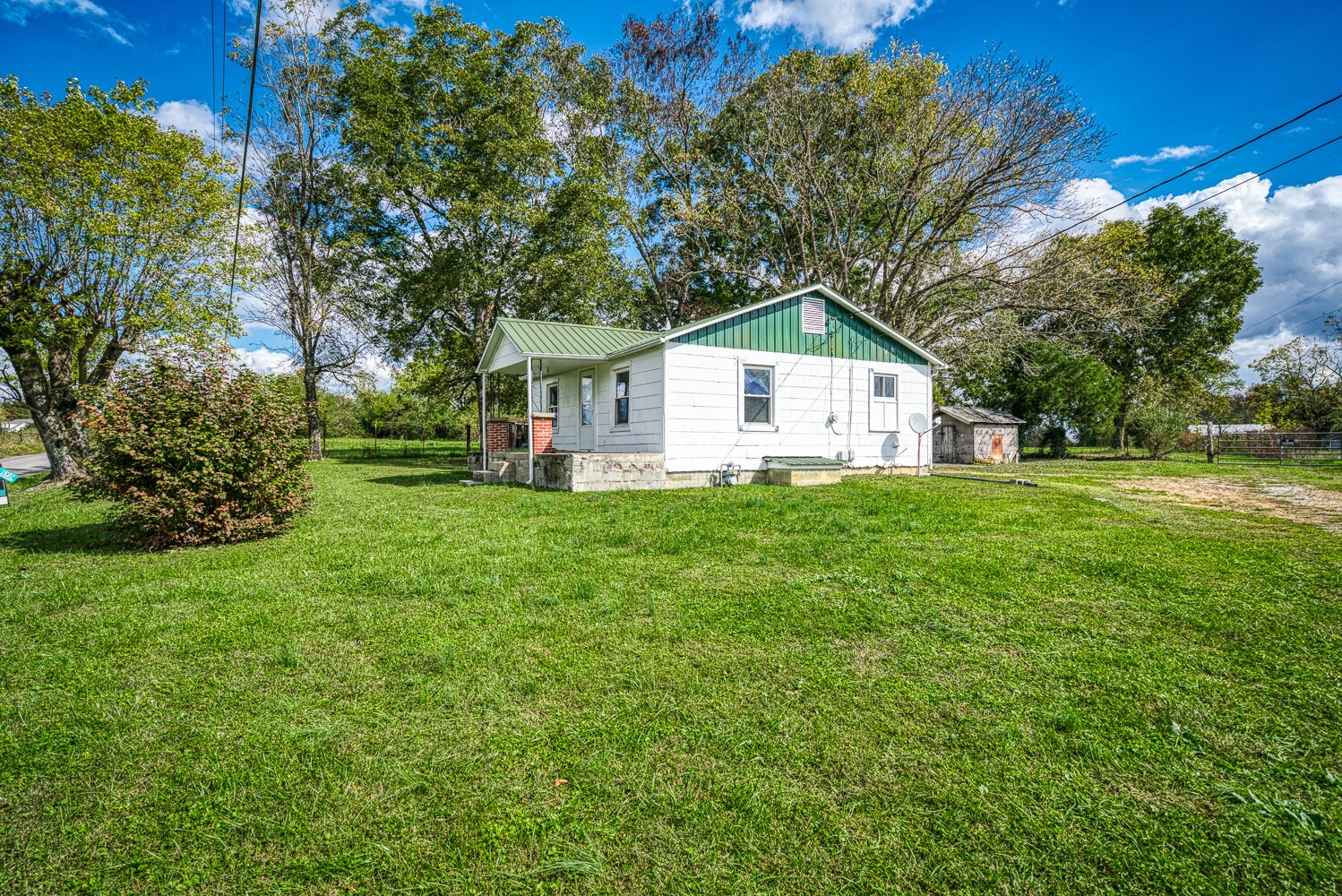 1022 Old W Point Road Smithville, TN 37166 - Photo 8 of 18 Gallery Image 8