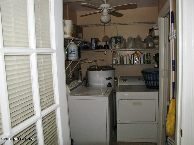 1642 Ryar Road Jacksonville, FL 32216 - Photo 7 of 14 Laundry