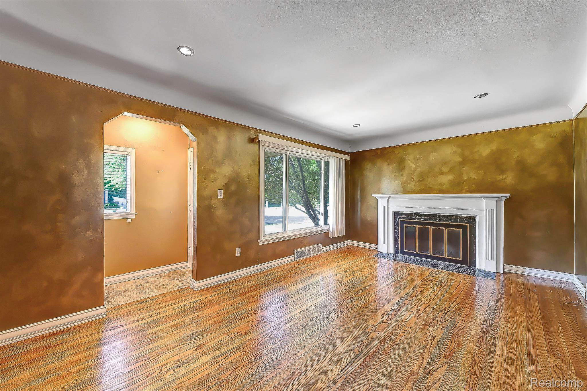2603 Manchester Road Birmingham, MI 48009 - Photo 4 of 23 Gallery Image 4