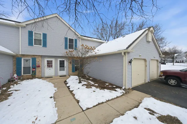 $255,000 | 2634 Oakshire Court, Aurora, IL 60502