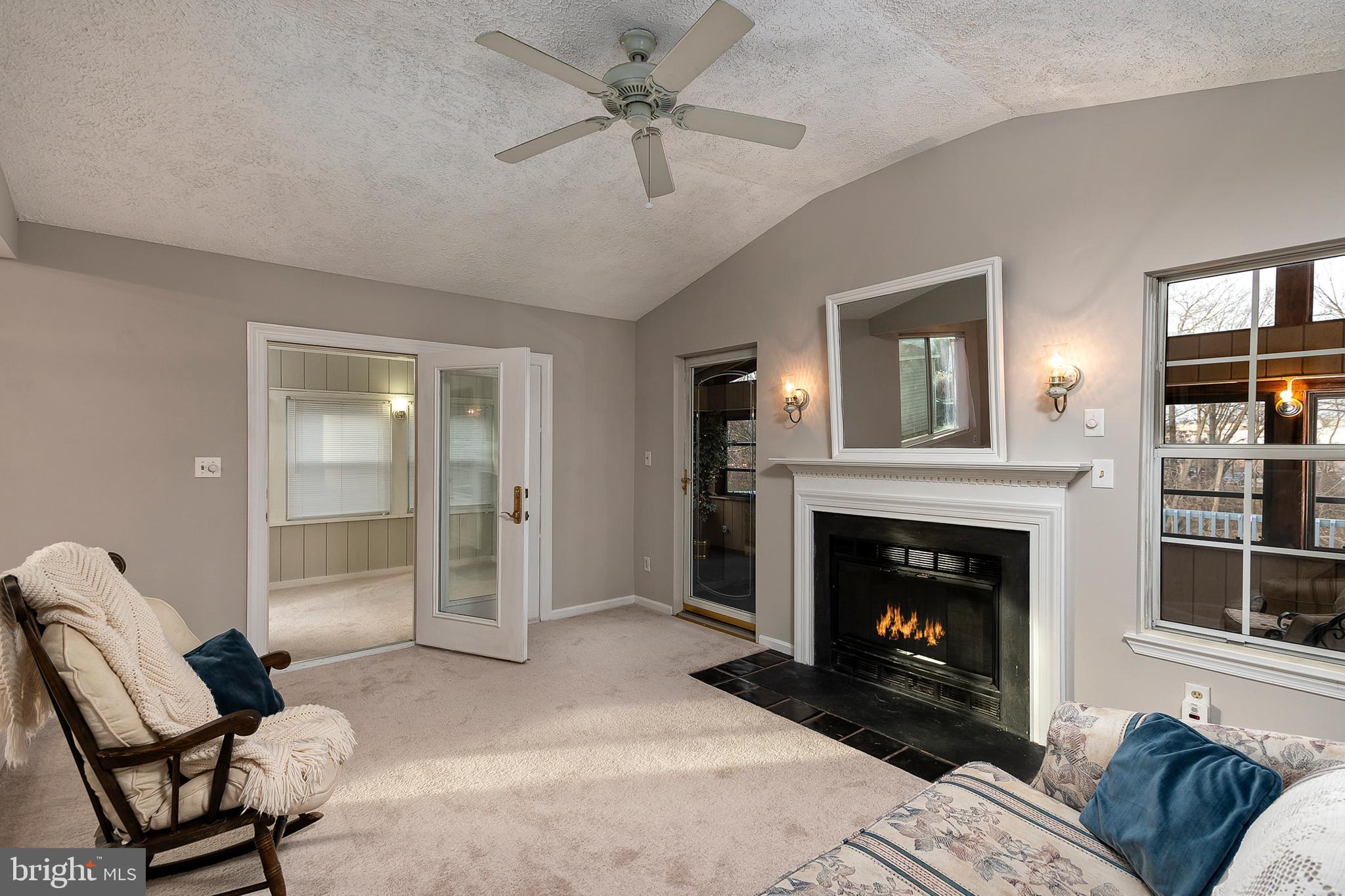 38 Winehurst Road Baltimore, MD 21228 - Photo 12 of 35 Family Room (alt view)