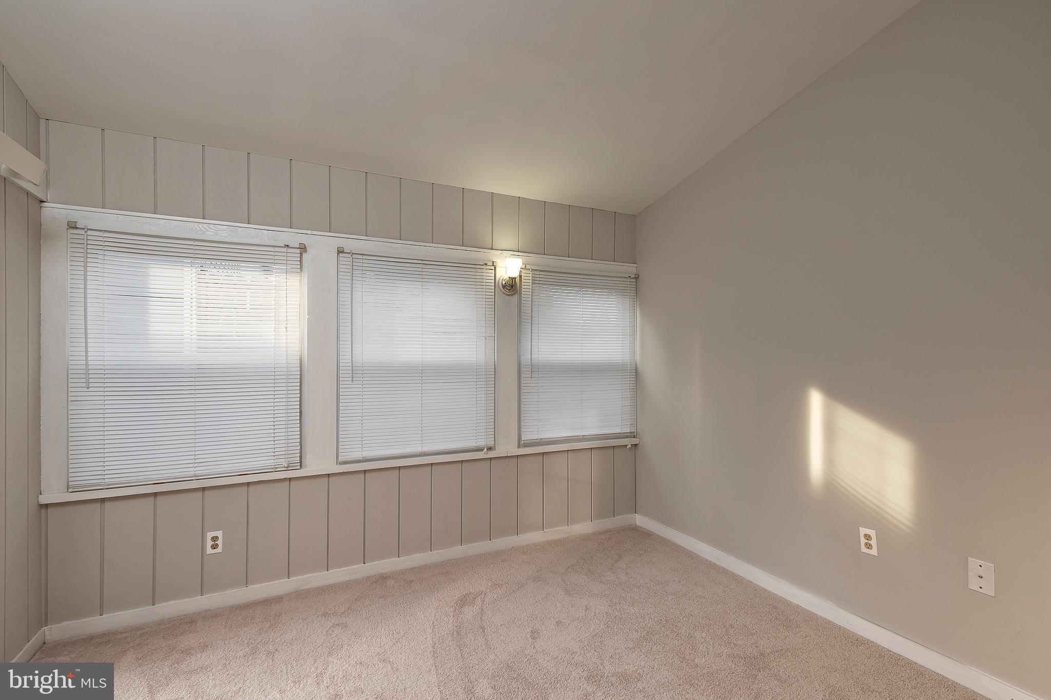 38 Winehurst Road Baltimore, MD 21228 - Photo 13 of 35 Sunroom
