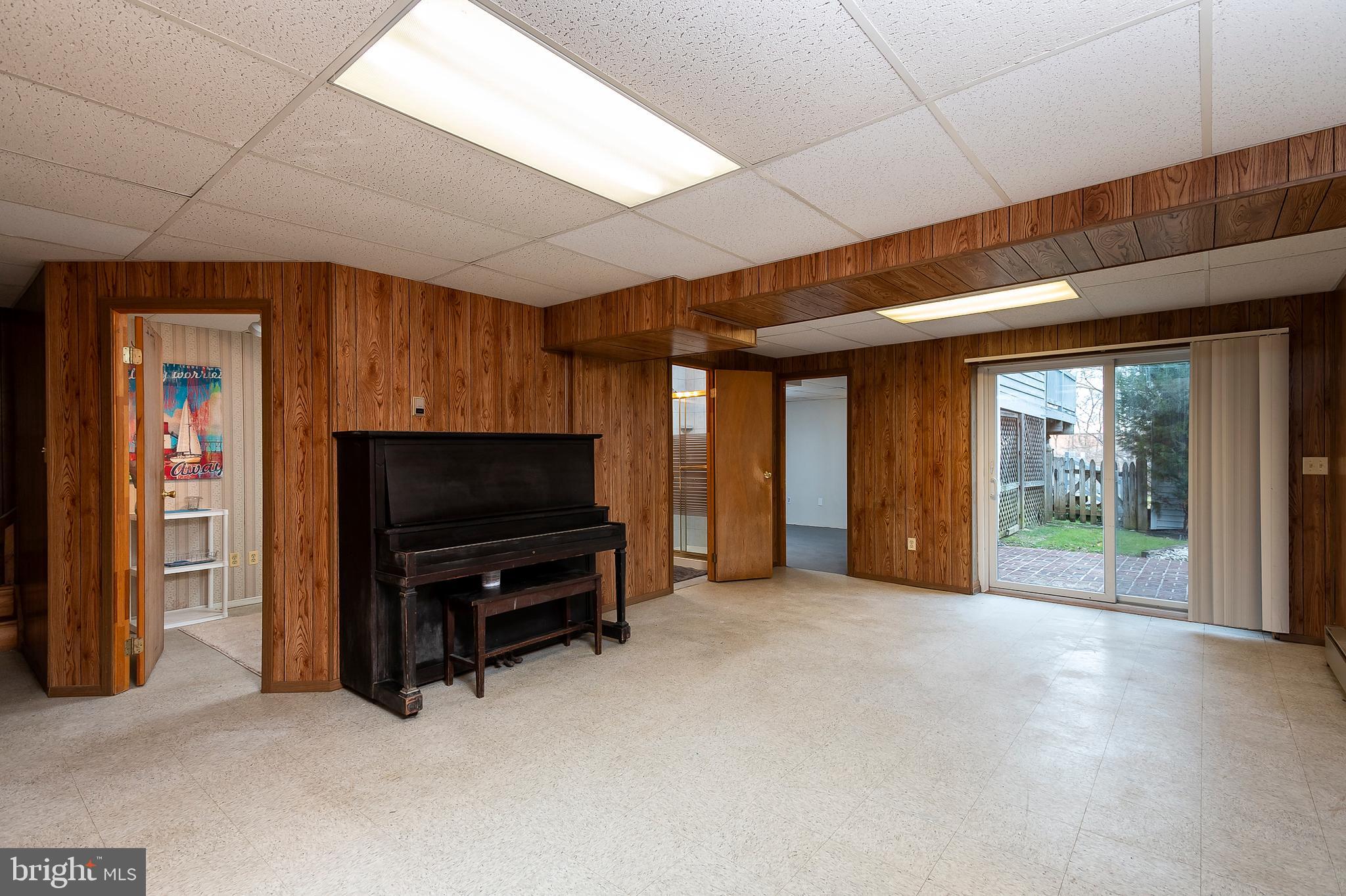 38 Winehurst Road Baltimore, MD 21228 - Photo 23 of 35 Lower Level Rec Room