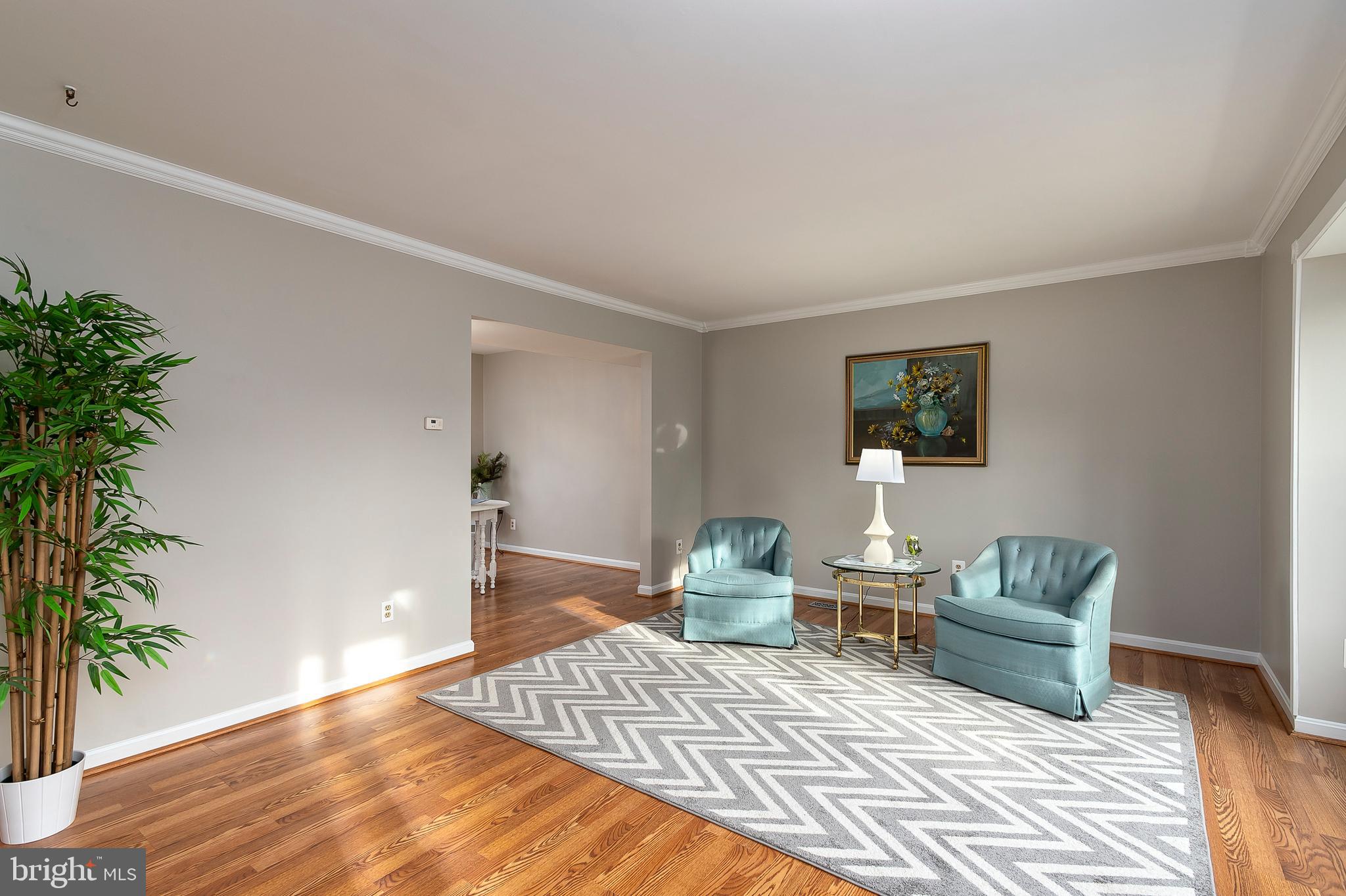 38 Winehurst Road Baltimore, MD 21228 - Photo 4 of 35 Living Room to Dining Room