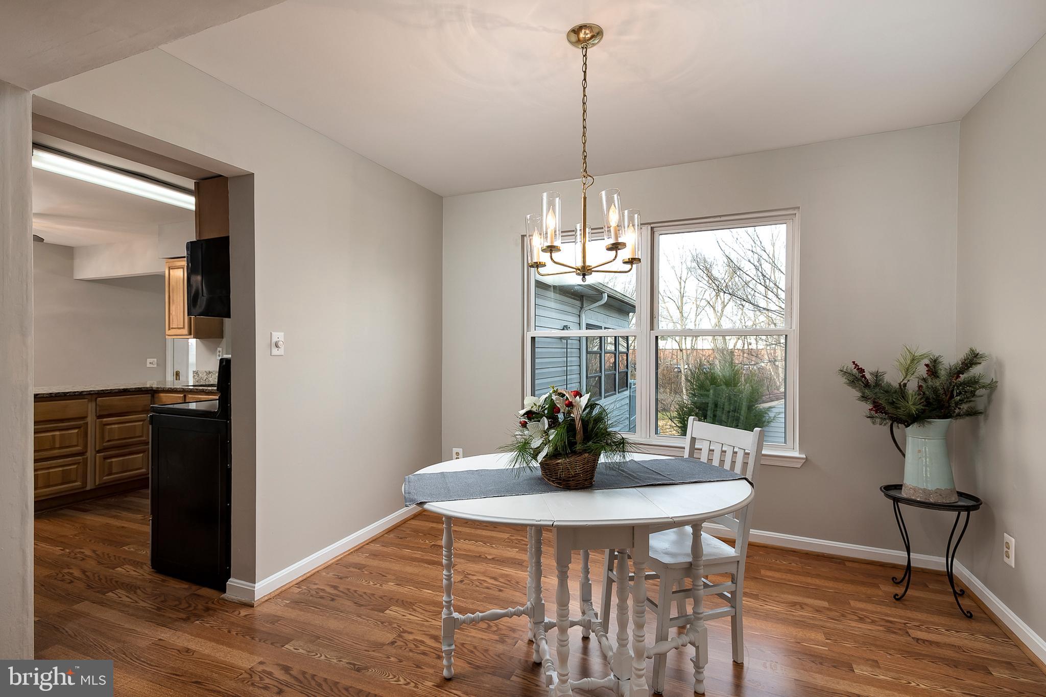 38 Winehurst Road Baltimore, MD 21228 - Photo 6 of 35 Dining Room to Kitchen