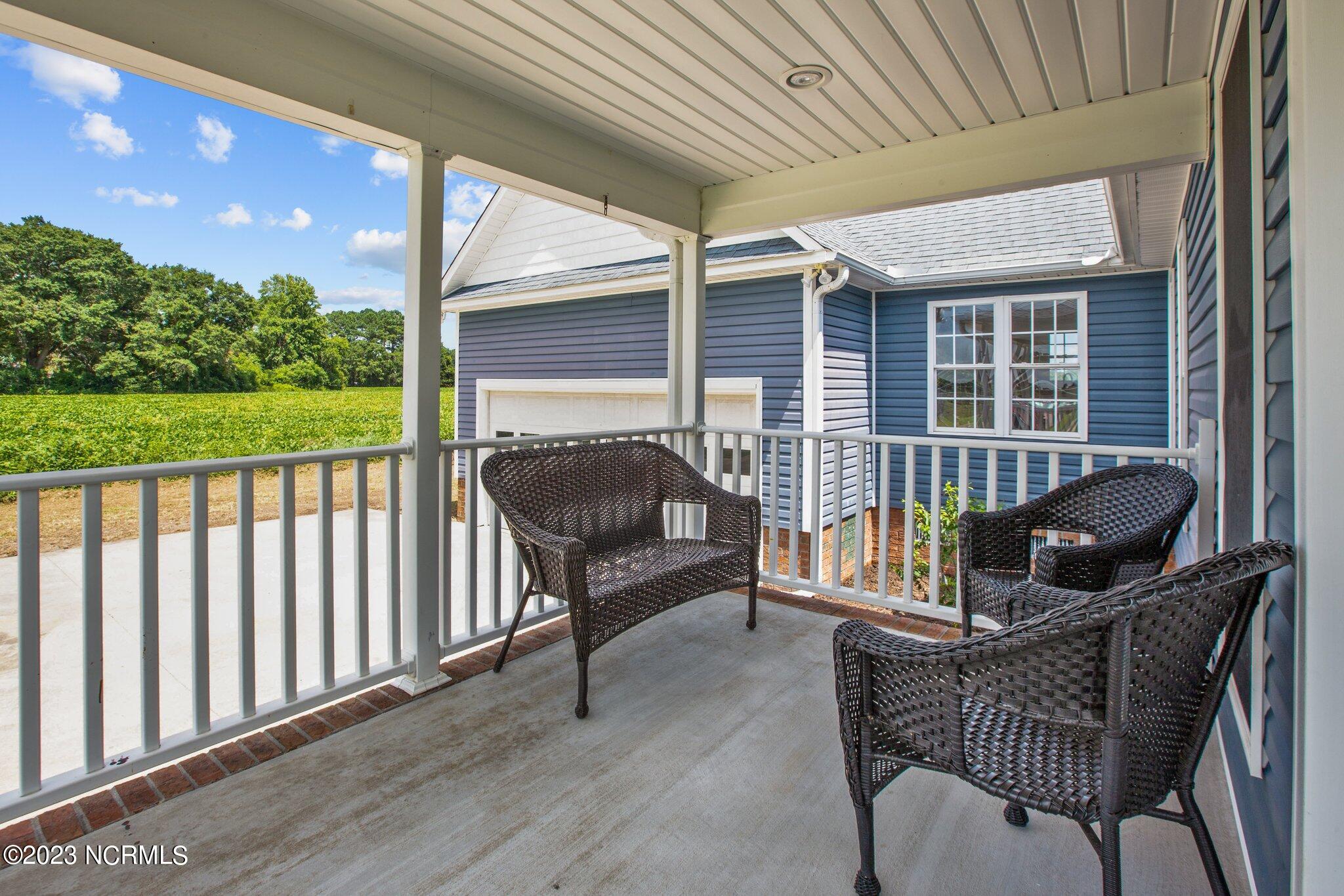 229 Clarks Neck Road Washington, NC 27889 - Photo 32 of 43 Wrap around Porch