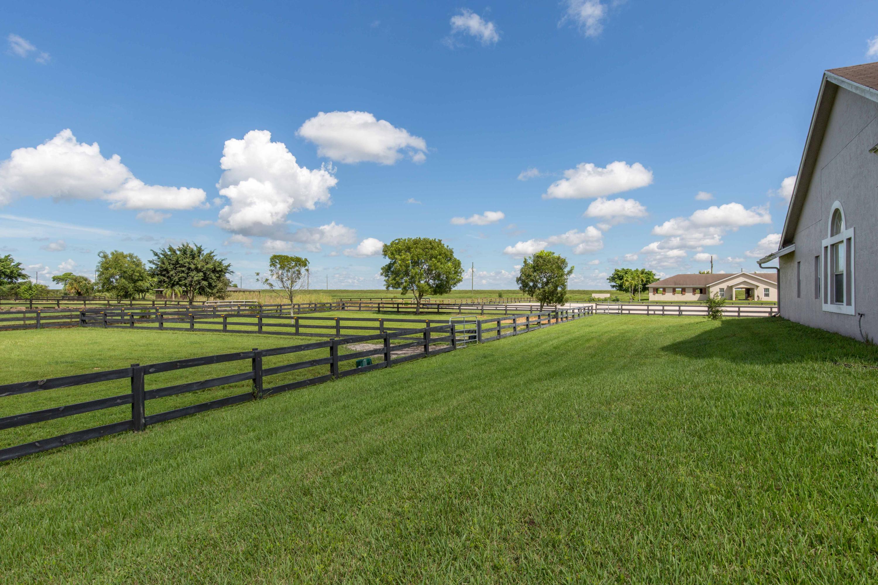 16823 Rustic Road Wellington, FL 33470 - Photo 32 of 54 13