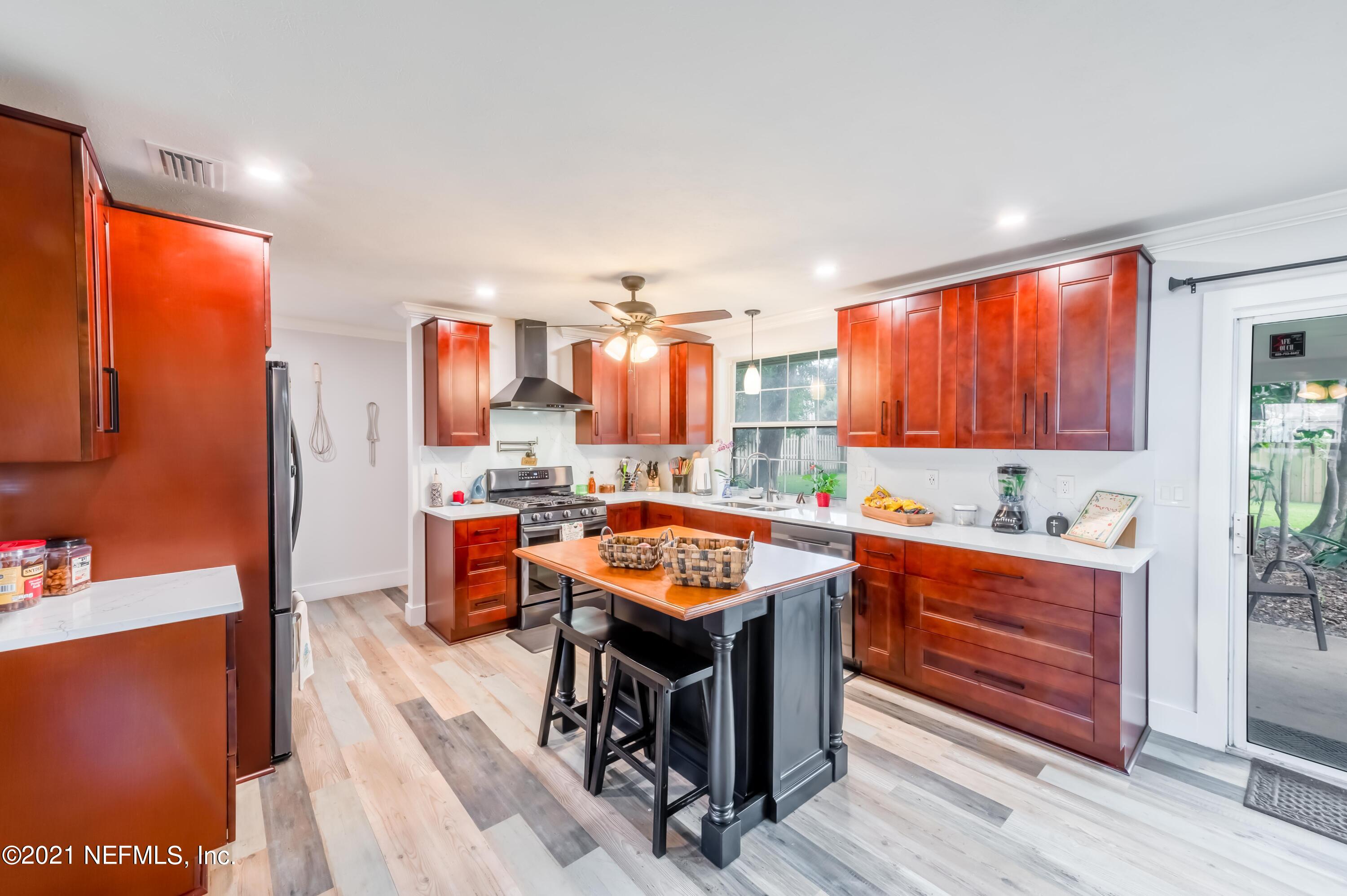 2 Fairway Road Jacksonville Beach, FL 32250 - Photo 8 of 26 Kitchen