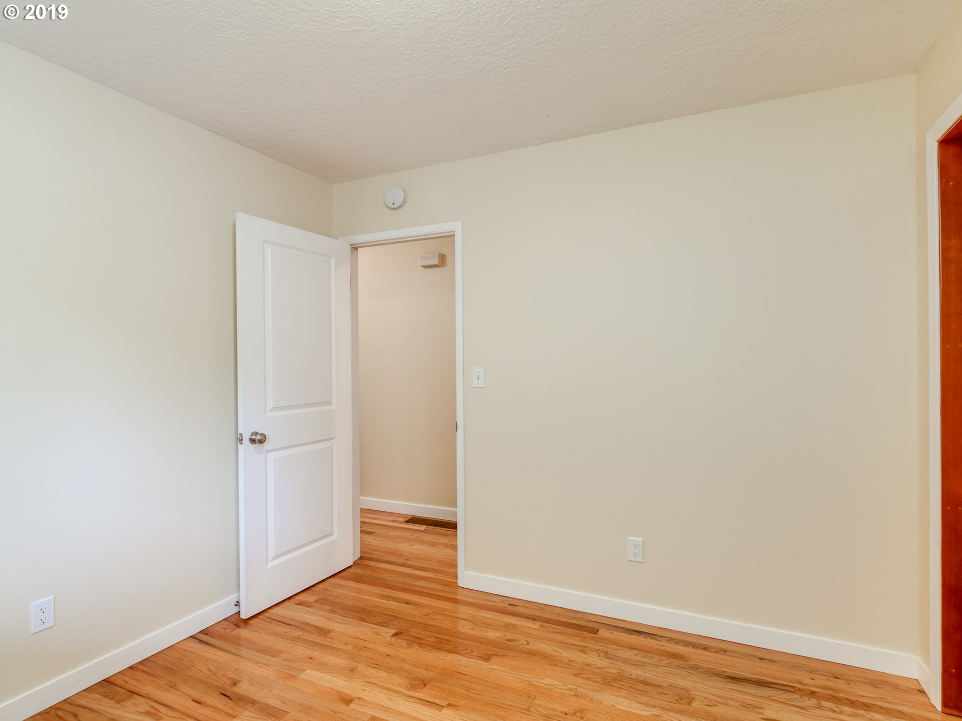 7352 Southwest Nevada Terrace Portland, OR 97219 - Photo 14 of 30 Bedroom